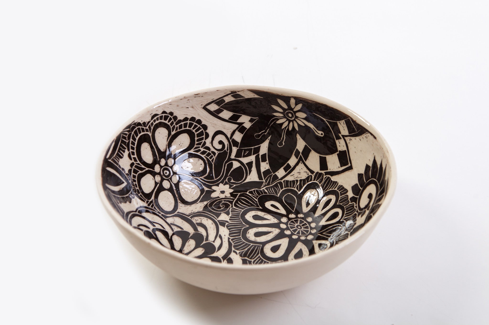 Glazed Black and White Sgraffito Ceramic Bowl with Flower Motif